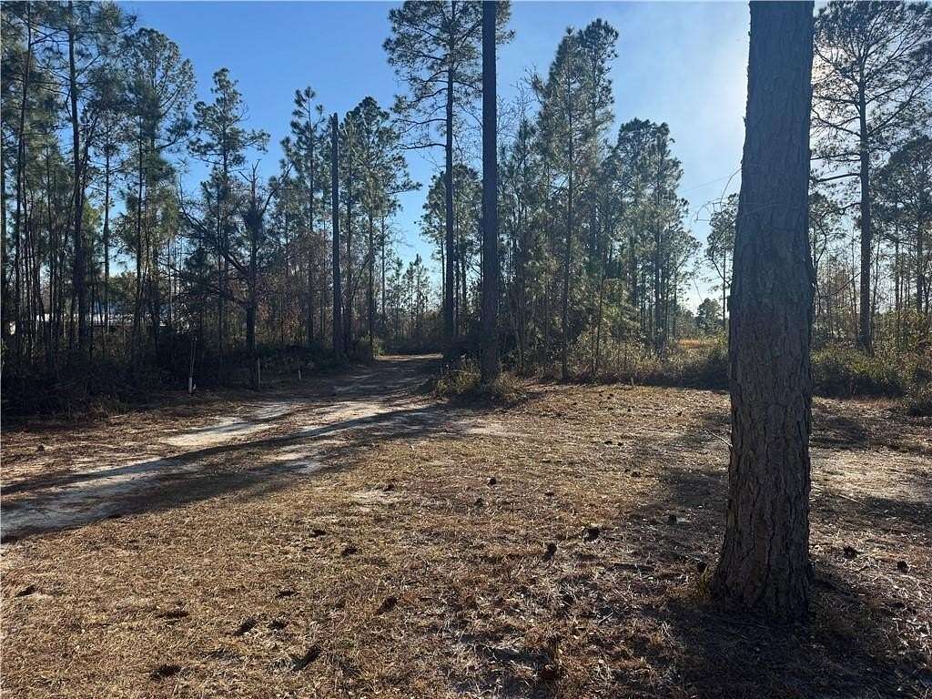 2.4 Acres of Residential Land for Sale in Blackshear, Georgia