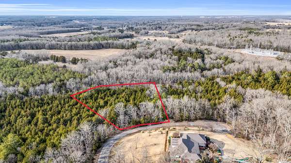1.6 Acres of Residential Land for Sale in West Point, Mississippi