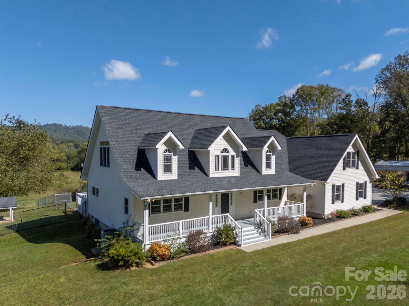 3.34 Acres of Residential Land with Home for Sale in Fletcher, North Carolina