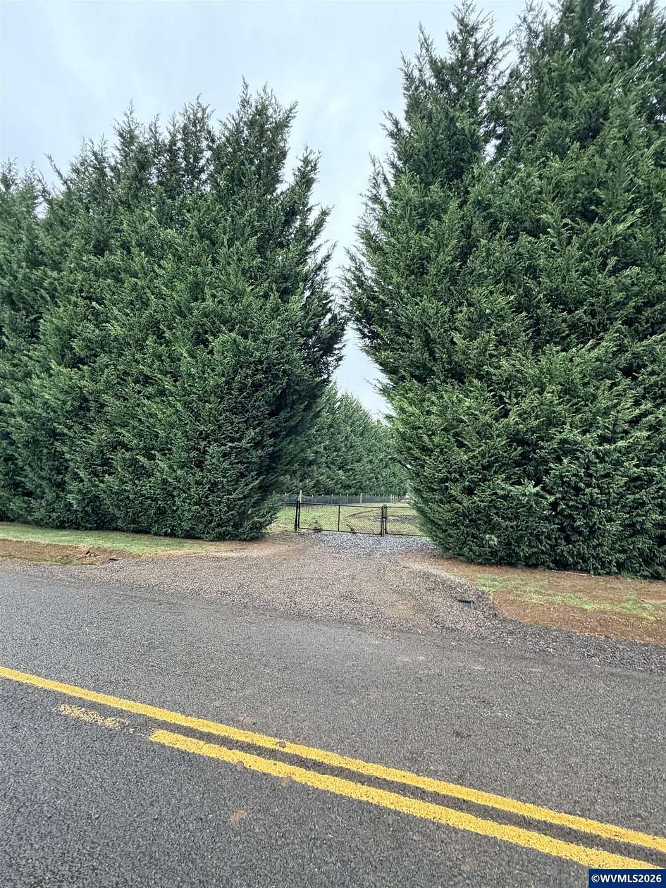 3 Acres of Land for Sale in Salem, Oregon