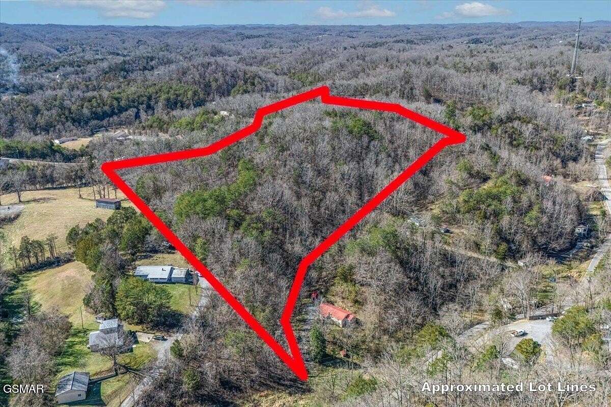 7.36 Acres of Residential Land for Sale in Sevierville, Tennessee