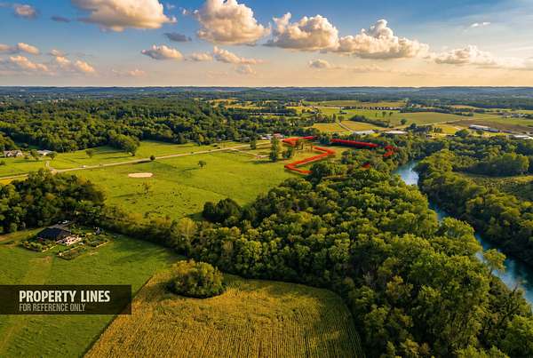 10.7 Acres of Land for Sale in Shelbyville, Tennessee