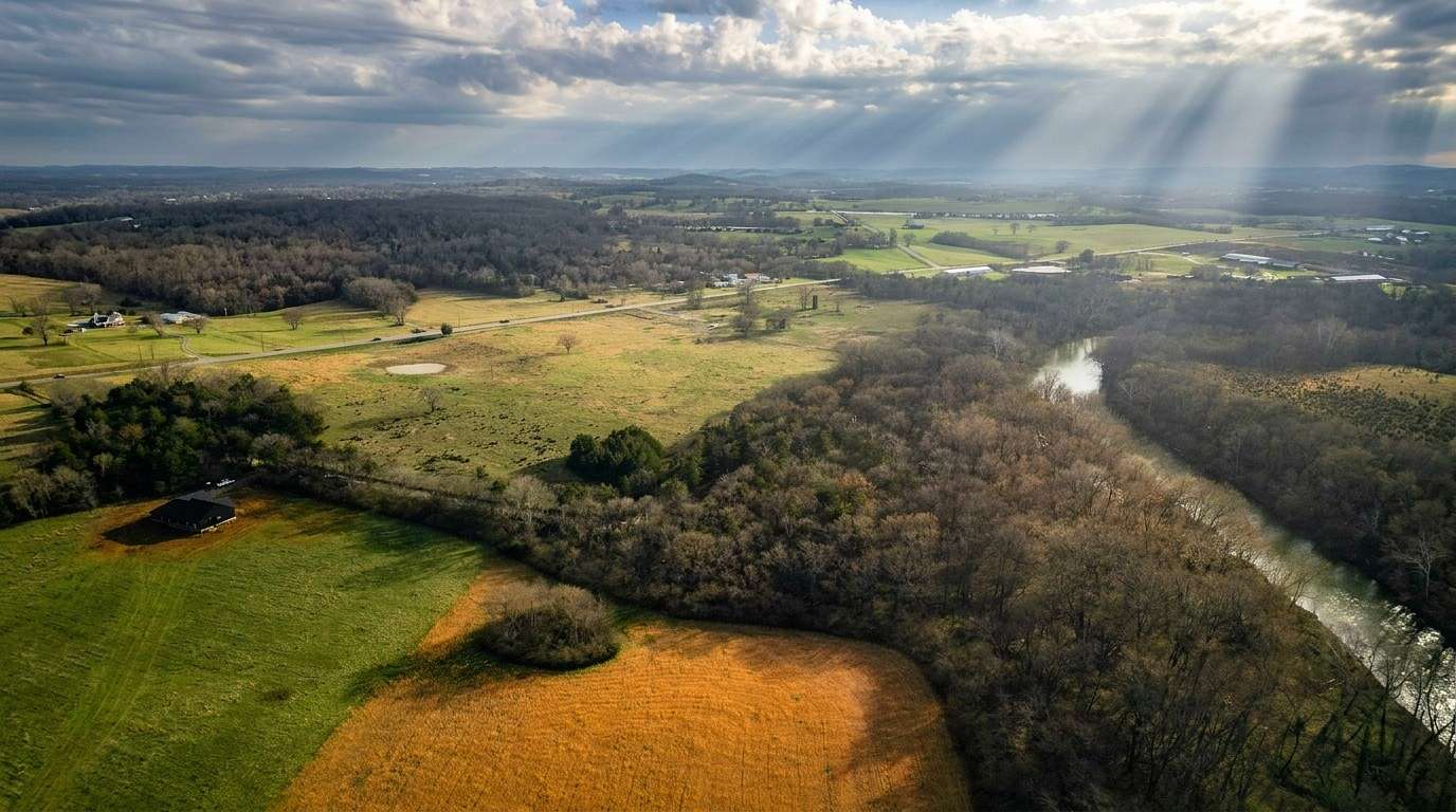 5 Acres of Land for Sale in Shelbyville, Tennessee