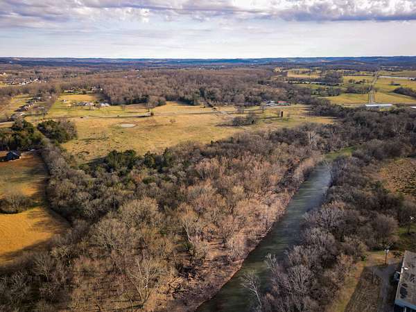 5 Acres of Land for Sale in Shelbyville, Tennessee