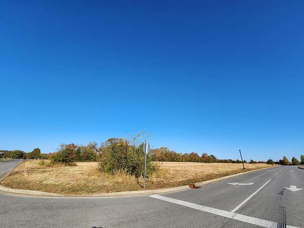 7 Acres of Commercial Land for Sale in Murfreesboro, Tennessee