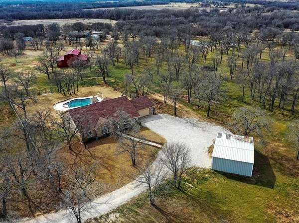 10.7 Acres of Land with Home for Sale in Bridgeport, Texas