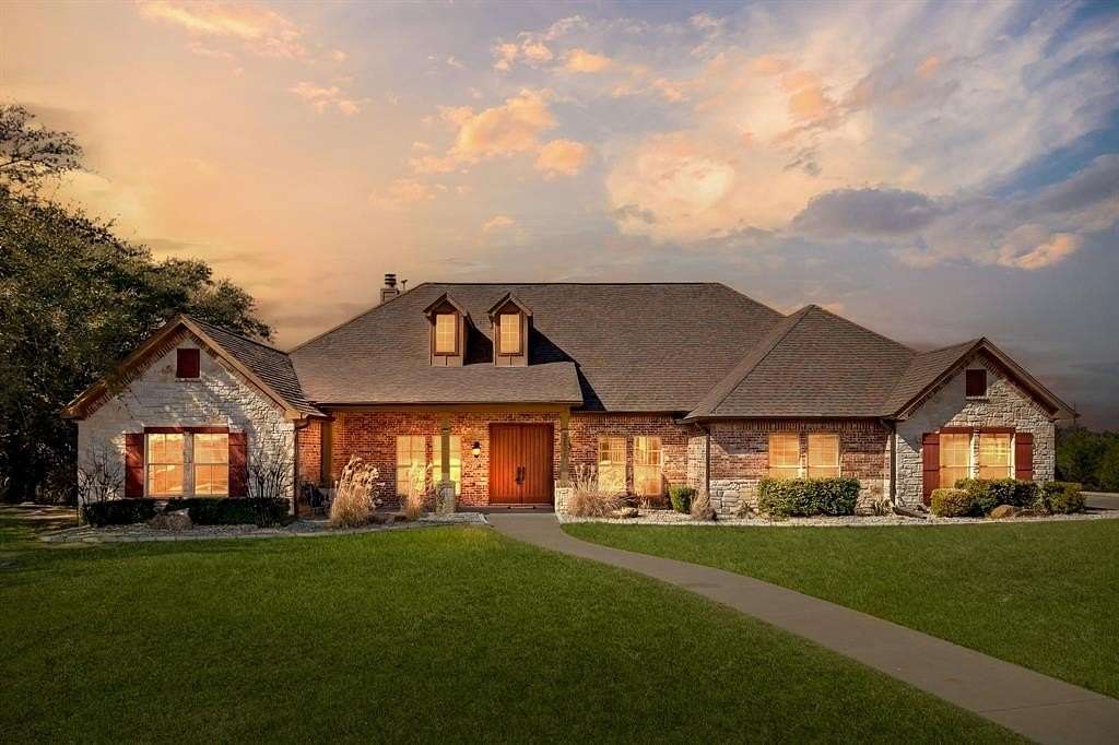 2 Acres of Residential Land with Home for Sale in Granbury, Texas