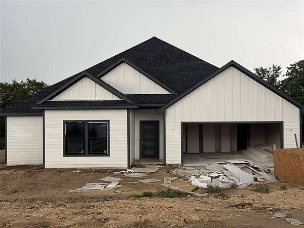 2 Acres of Land with Home for Sale in Weatherford, Texas