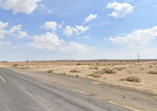 5 Acres of Residential Land for Sale in Lancaster, California