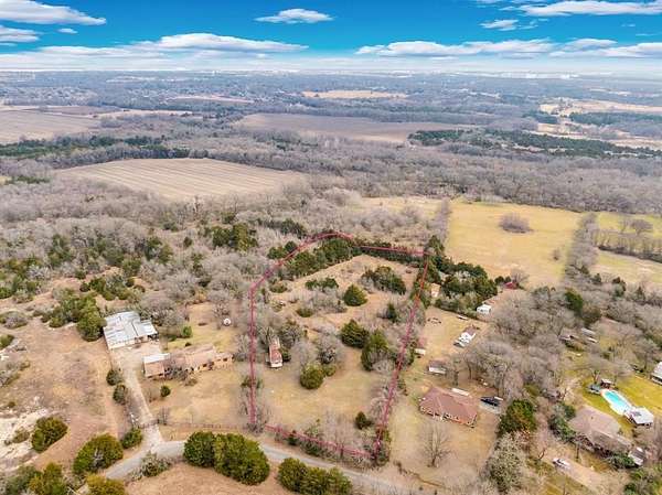 12 Acres of Land for Sale in Lancaster, Texas