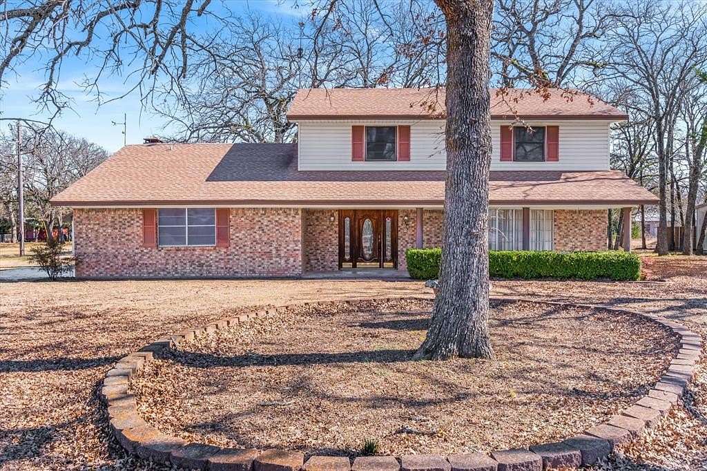 2.24 Acres of Residential Land with Home for Sale in Wills Point, Texas