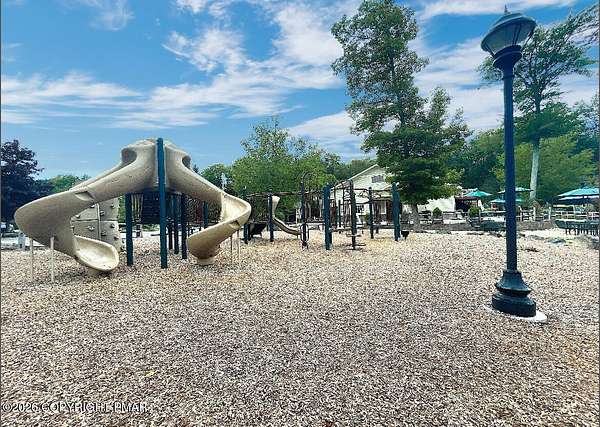 0.57 Acres of Residential Land for Sale in Gouldsboro, Pennsylvania