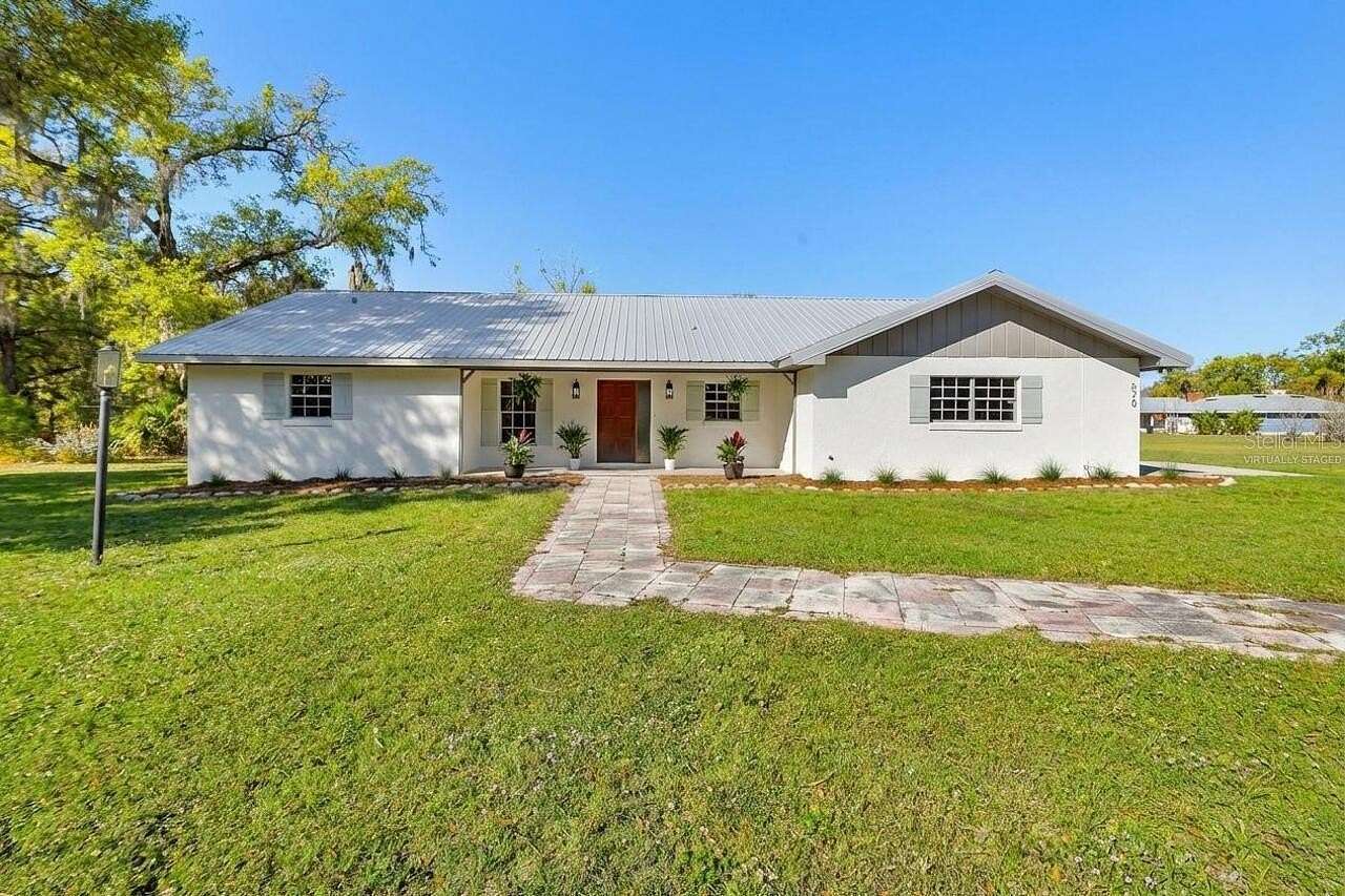 2.77 Acres of Residential Land with Home for Sale in DeLand, Florida