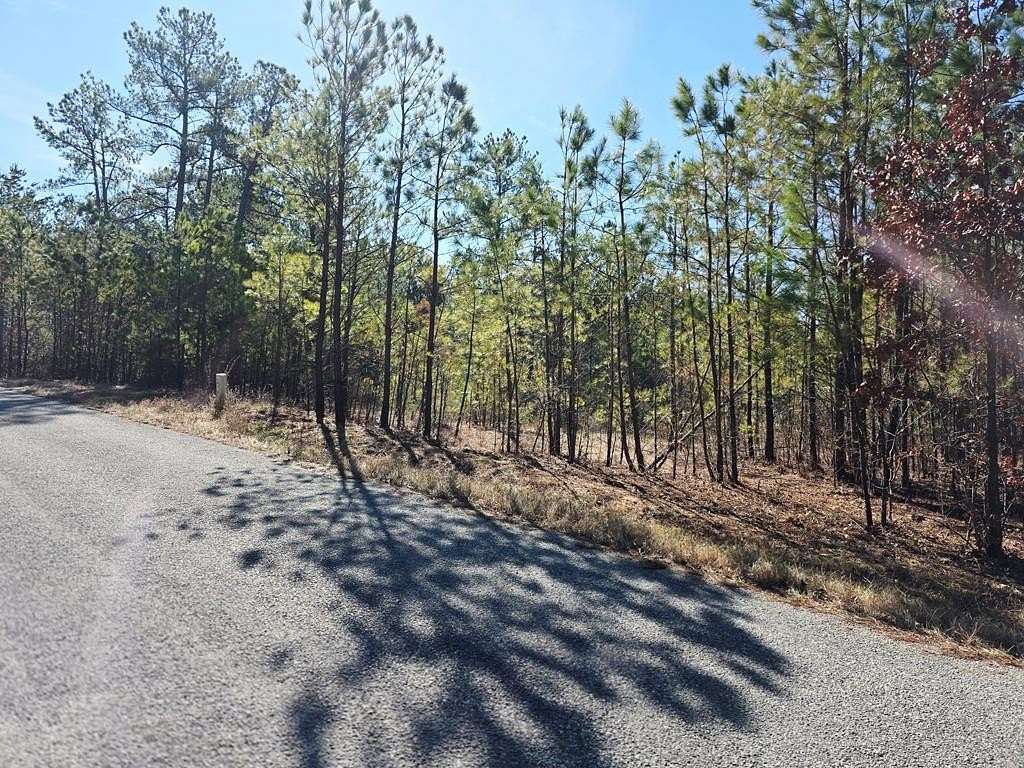 5 Acres of Residential Land for Sale in Camden, Tennessee