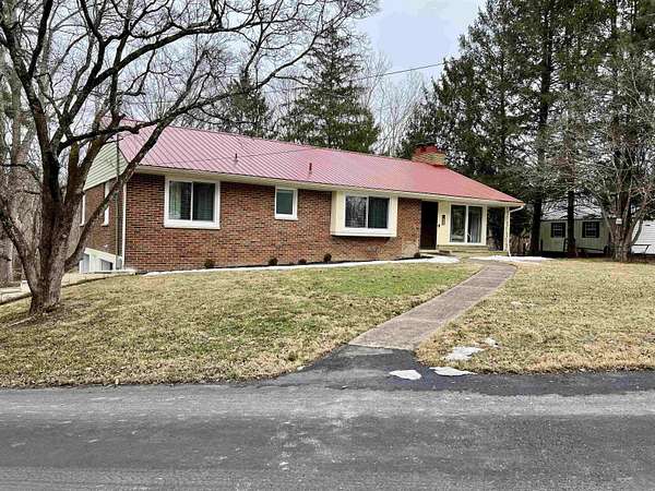 3.34 Acres of Residential Land with Home for Sale in Milton, West Virginia