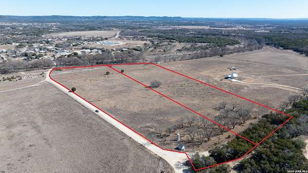 11 Acres of Recreational & Residential Land for Sale in Medina, Texas