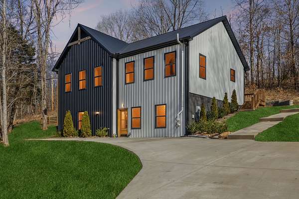 1.66 Acres of Residential Land with Home for Sale in Cumberland City, Tennessee