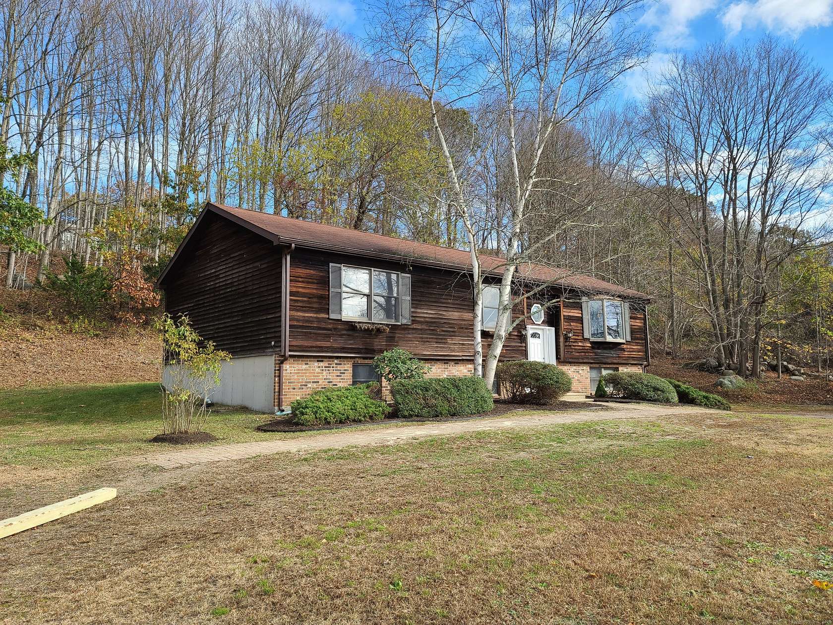 1.87 Acres of Residential Land with Home for Lease in East Lyme Town, Connecticut