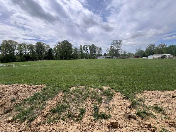 1.26 Acres of Residential Land for Sale in Hopkinsville, Kentucky