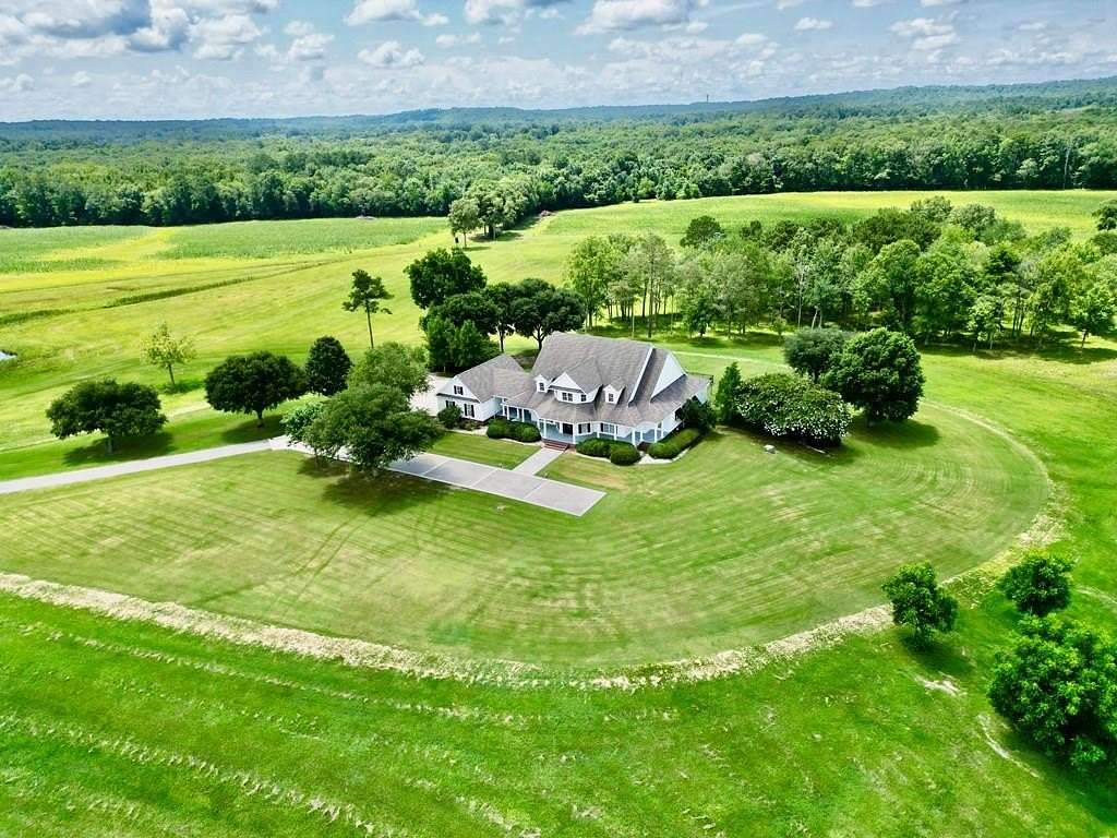 261 Acres of Recreational Land with Home for Sale in Troy, Alabama