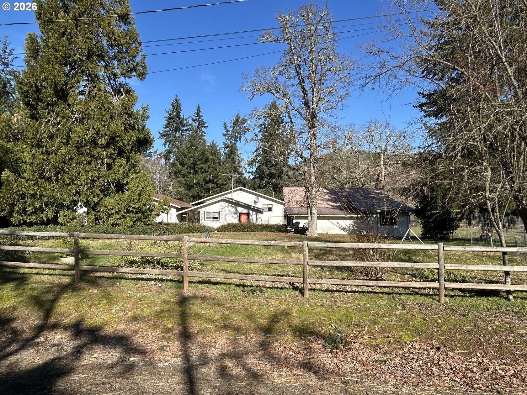 1.73 Acres of Residential Land with Home for Sale in Roseburg, Oregon