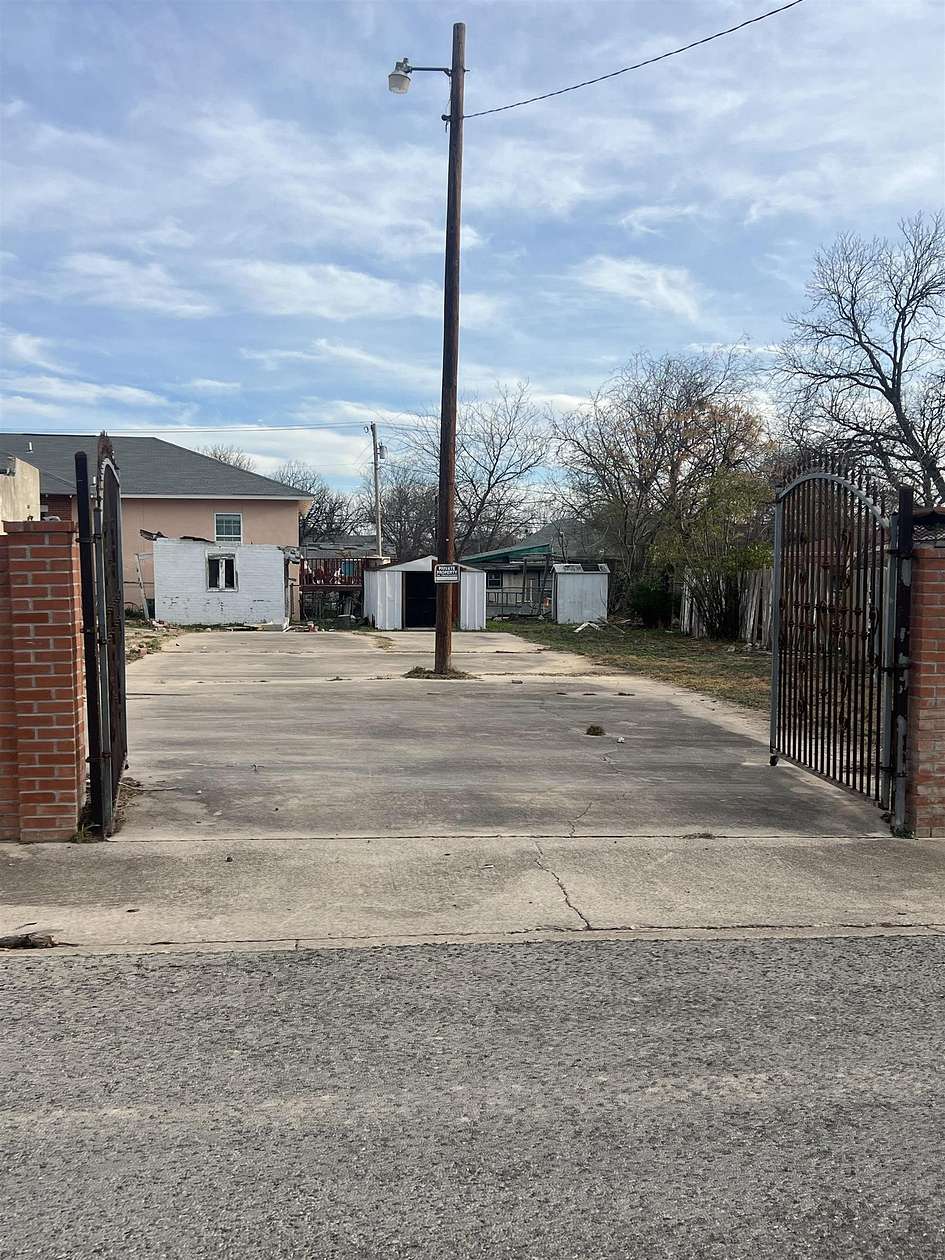0.12 Acres of Residential Land for Sale in Del Rio, Texas
