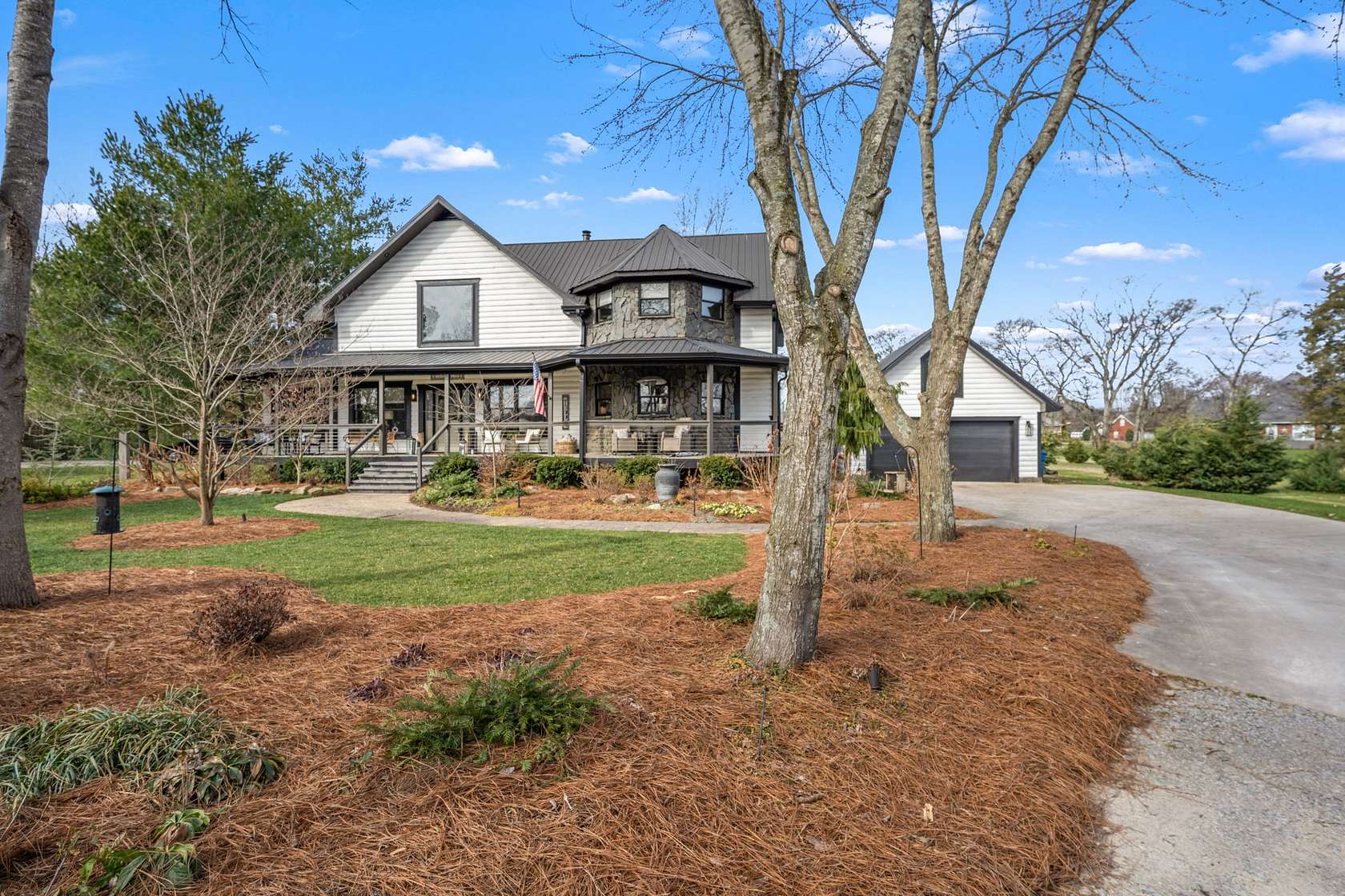 2.2 Acres of Land with Home for Sale in Murfreesboro, Tennessee