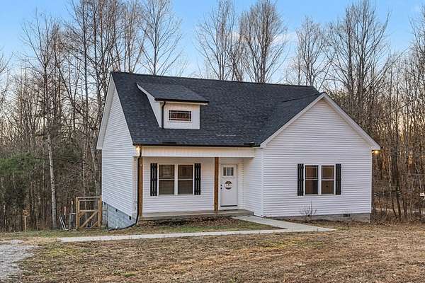 2.33 Acres of Residential Land with Home for Sale in Dickson, Tennessee