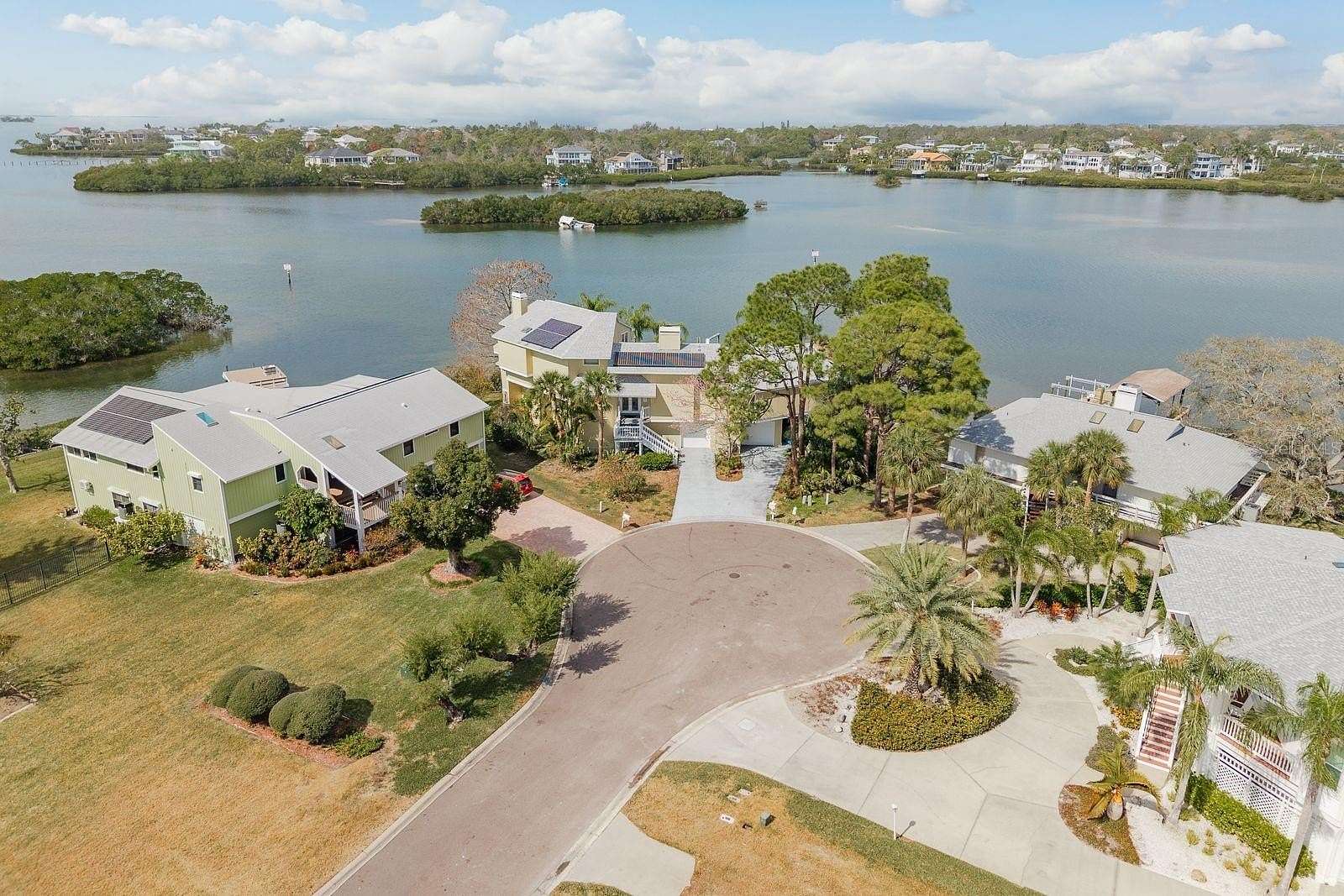 4 Acres of Land with Home for Sale in Palm Harbor, Florida