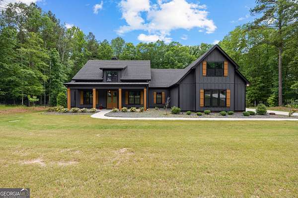 5 Acres of Land with Home for Sale in Senoia, Georgia