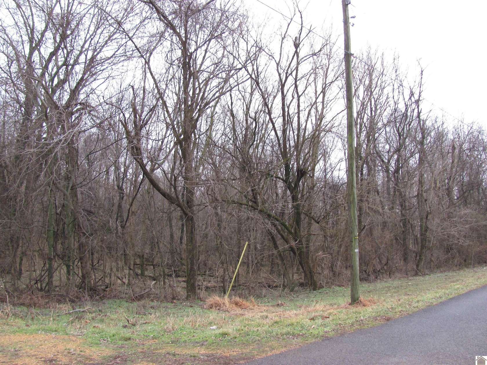 10.8 Acres of Land for Sale in Mayfield, Kentucky