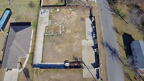 0.33 Acres of Residential Land for Sale in Cleburne, Texas