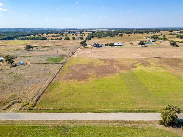 2 Acres of Residential Land for Sale in Poolville, Texas