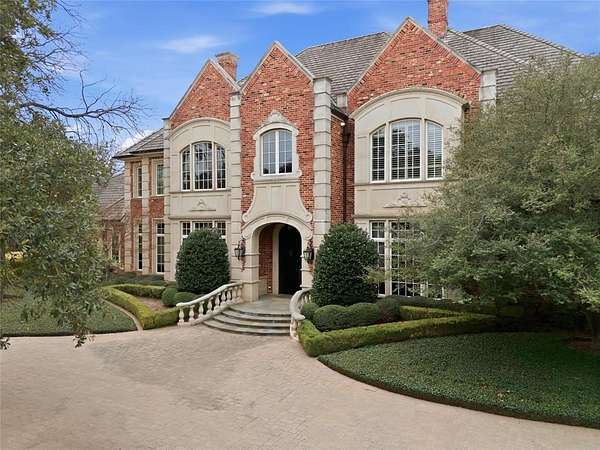 5.7 Acres of Residential Land with Home for Sale in Waco, Texas