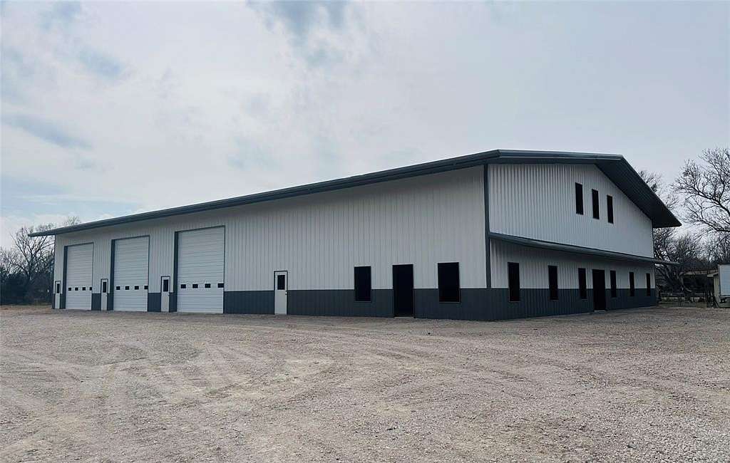 5.24 Acres of Improved Commercial Land for Sale in Kerens, Texas