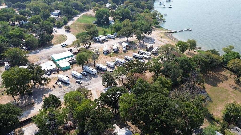 2.9 Acres of Mixed-Use Land for Sale in Quinlan, Texas