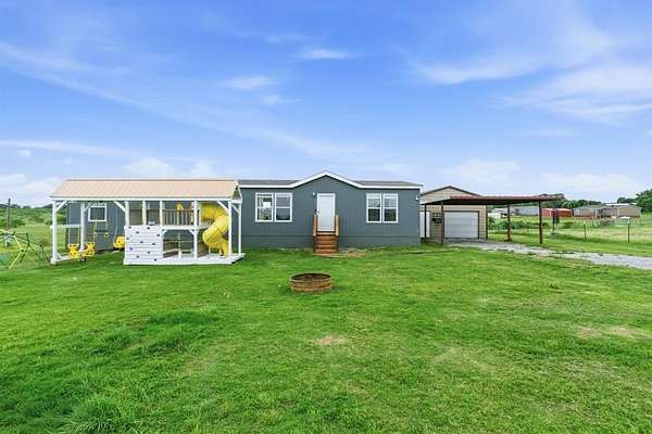 10.3 Acres of Land with Home for Sale in Boyd, Texas