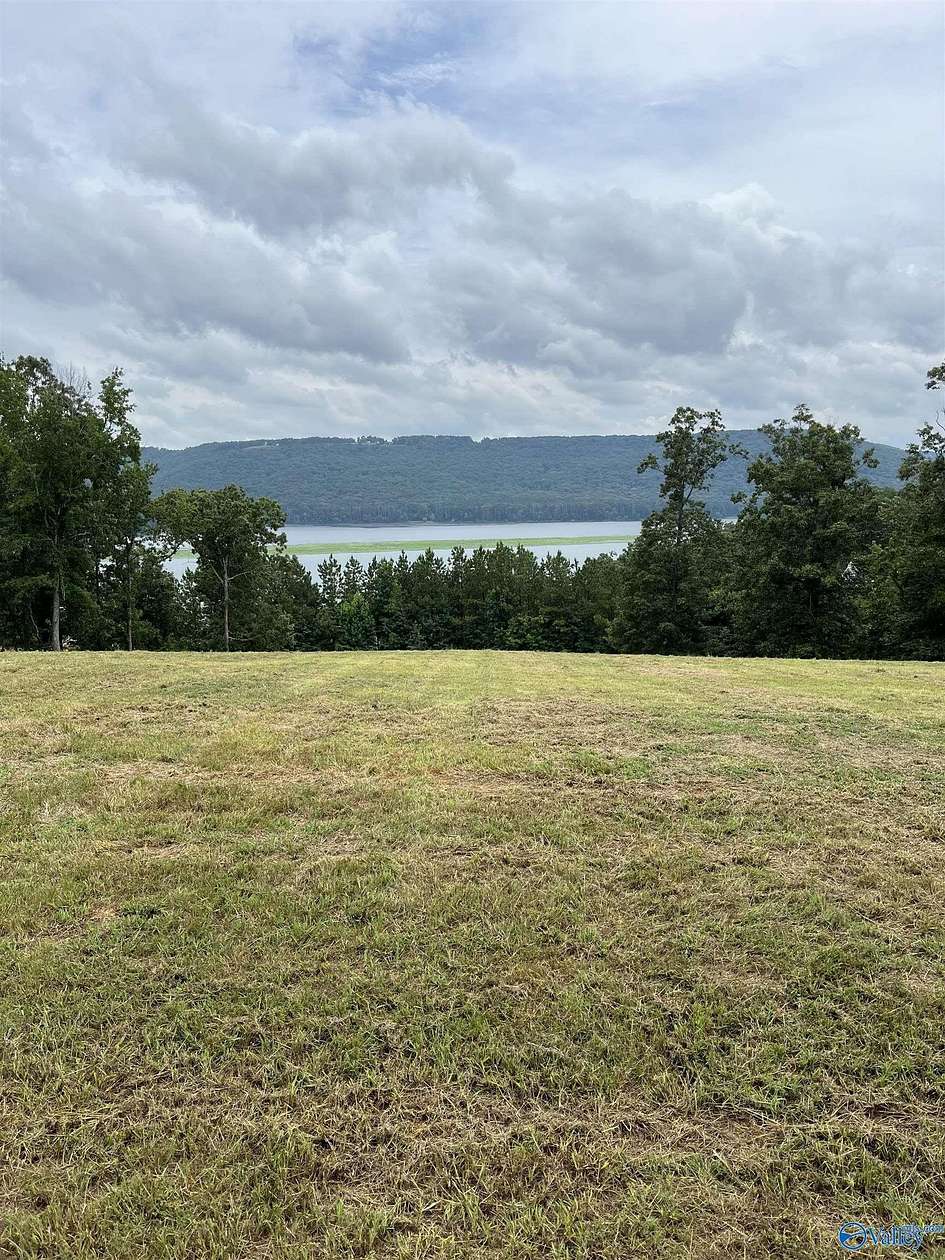 2.86 Acres of Land for Sale in Scottsboro, Alabama