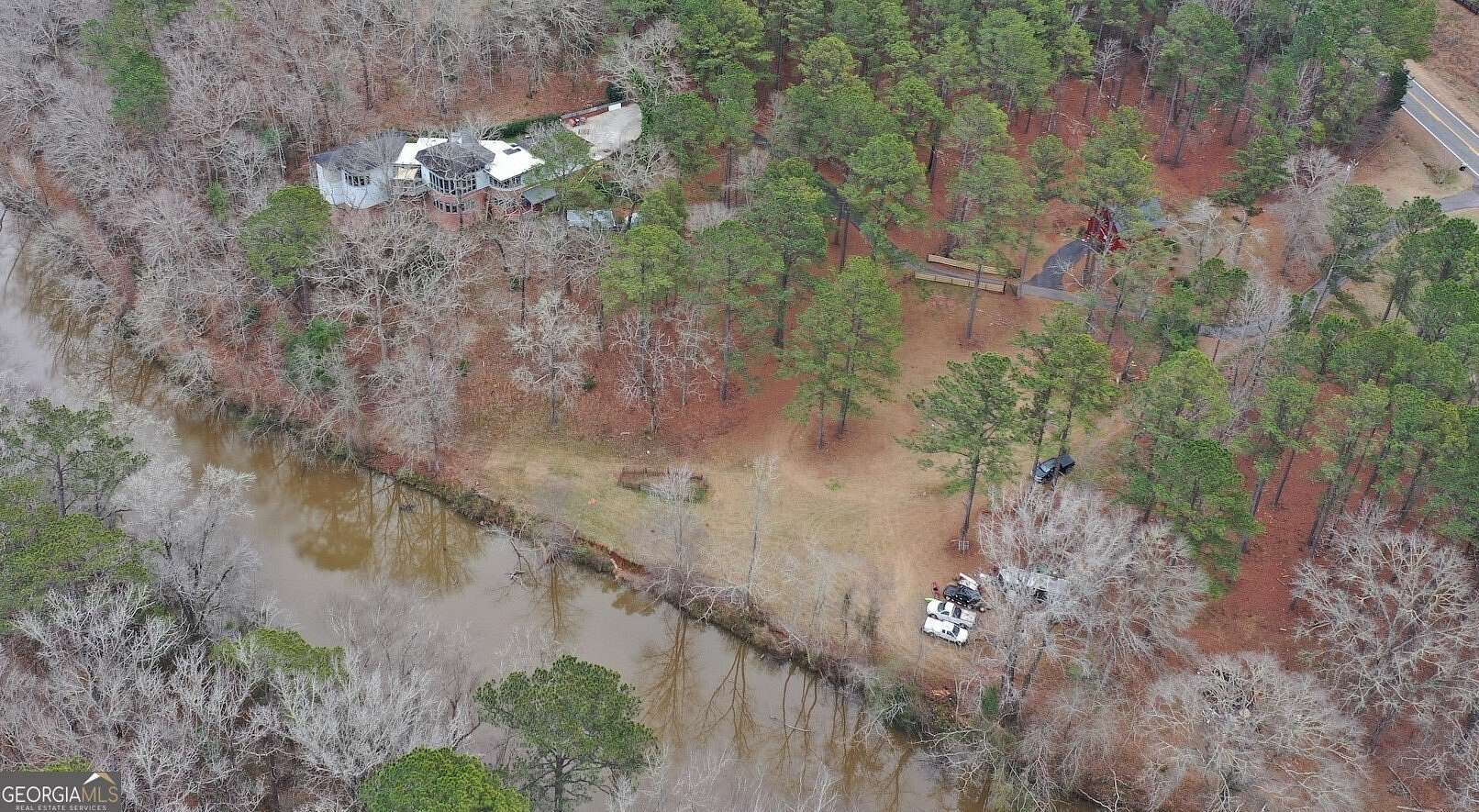 6 Acres of Land with Home for Sale in Thomaston, Georgia