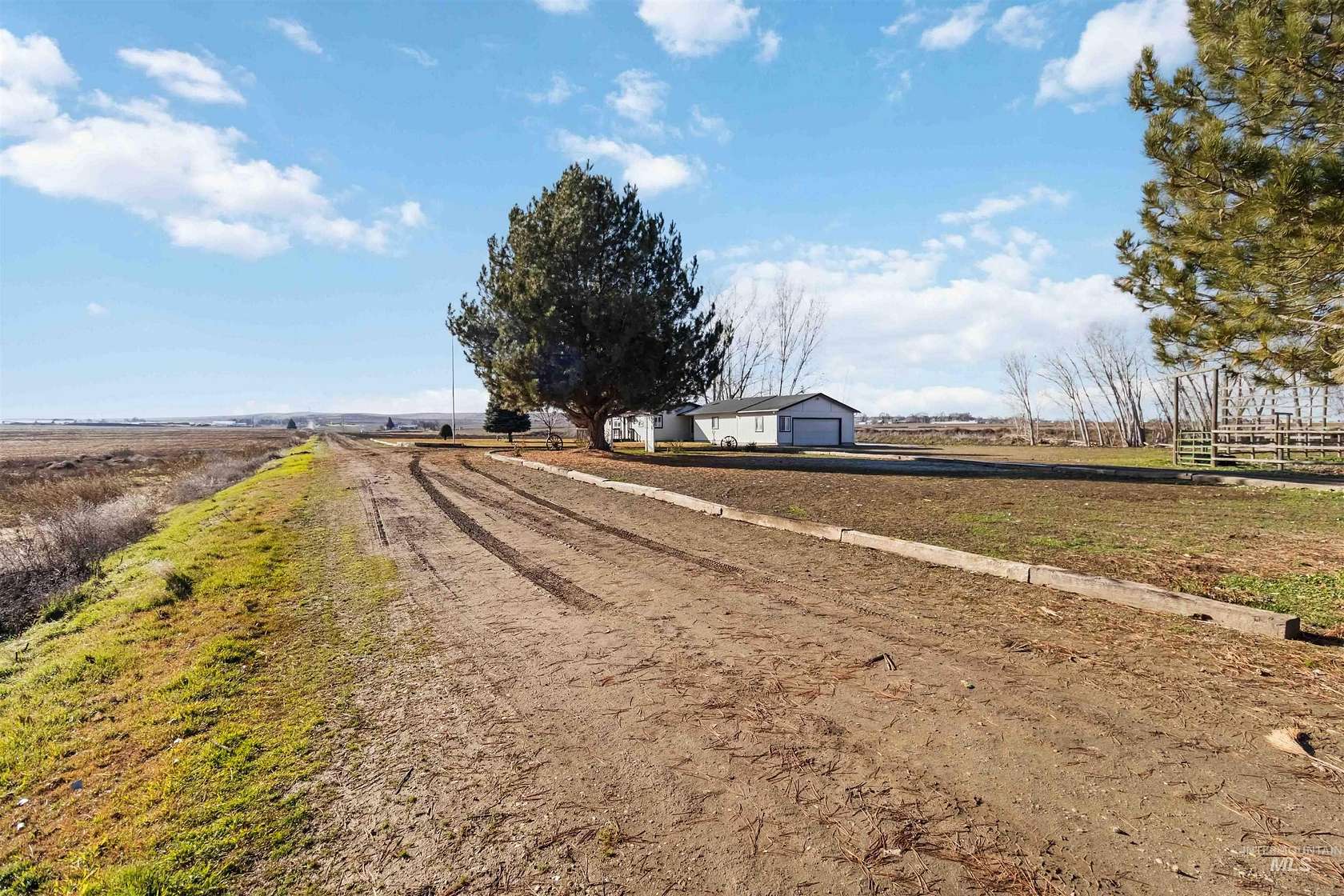12.2 Acres of Land with Home for Sale in New Plymouth, Idaho
