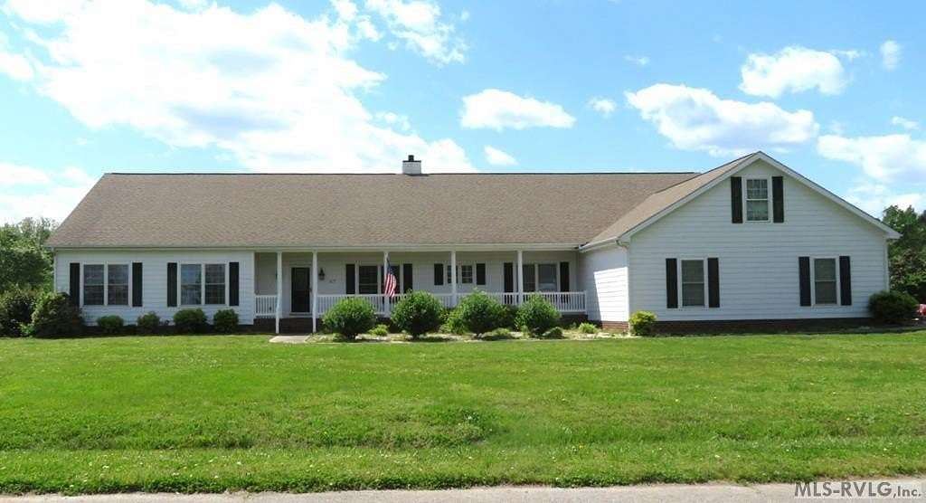 1.66 Acres of Residential Land with Home for Sale in Roanoke Rapids, North Carolina