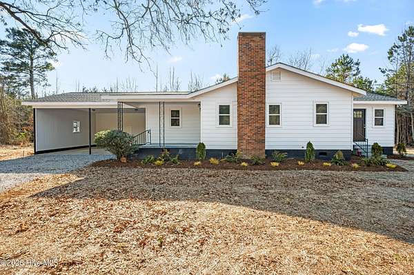 3.2 Acres of Residential Land with Home for Sale in Clinton, North Carolina