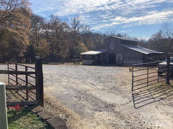 11.5 Acres of Mixed-Use Land for Lease in Fort Mill, South Carolina