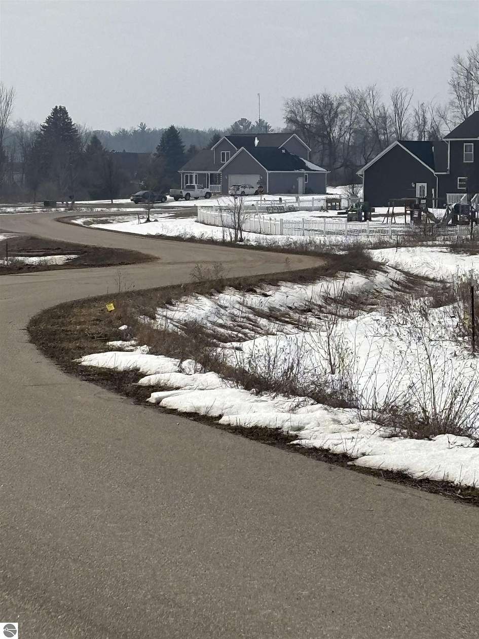 1.22 Acres of Residential Land for Sale in Mount Pleasant, Michigan