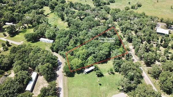 0.96 Acres of Residential Land for Sale in Trinidad, Texas