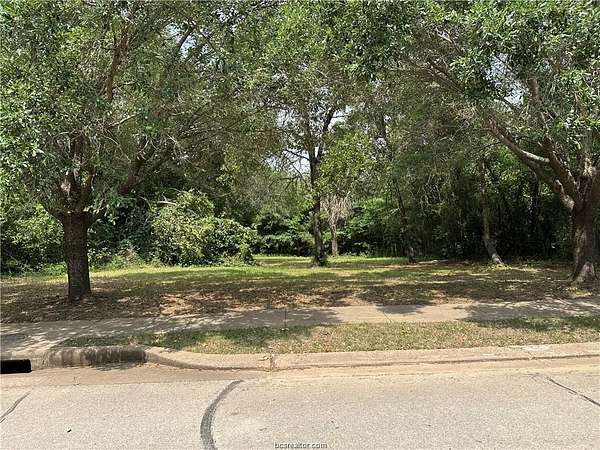 0.31 Acres of Mixed-Use Land for Sale in Bryan, Texas