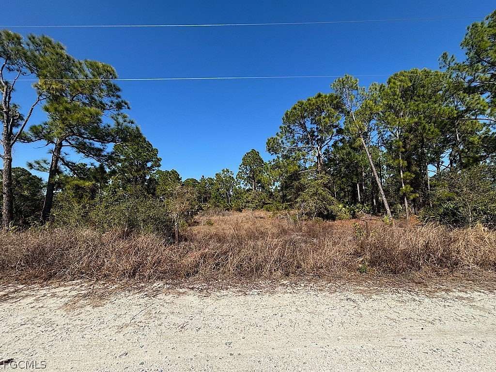 1.25 Acres of Residential Land for Sale in LaBelle, Florida