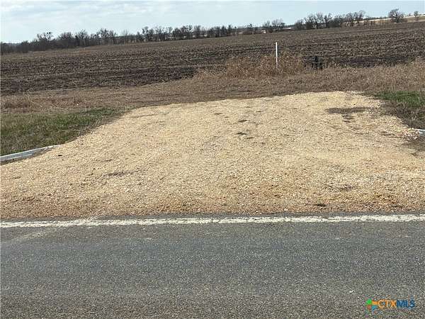 10 Acres of Land for Sale in Thorndale, Texas