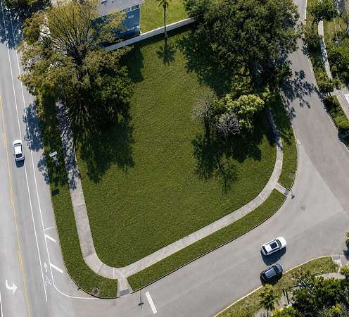 0.53 Acres of Residential Land for Sale in Tampa, Florida