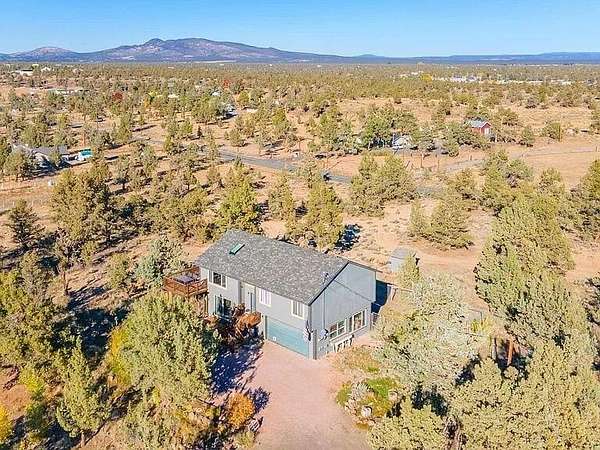 4.49 Acres of Residential Land with Home for Sale in Bend, Oregon
